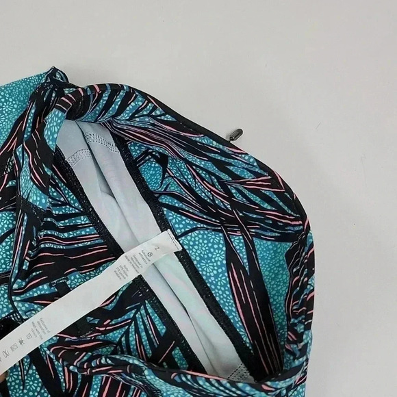 Lululemon Tight Stuff Tight Mini Palm Lace Tofino Teal Multi - Picture 5 of 12
